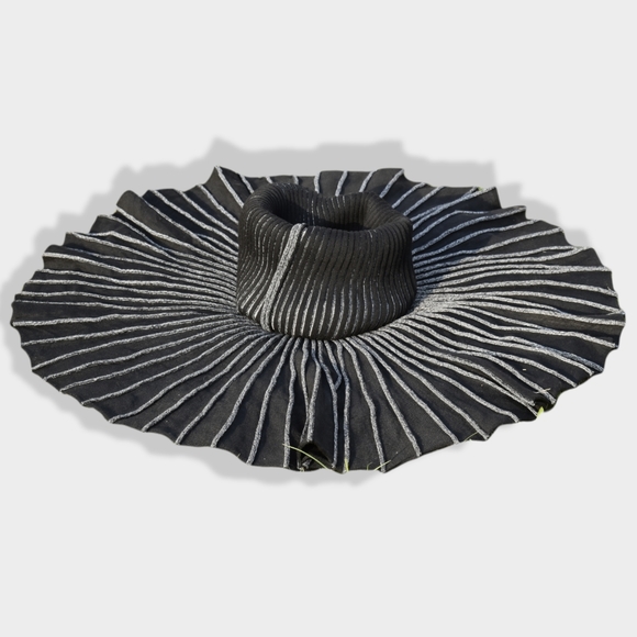 Striped Knitted Midi Skirt - Picture 3 of 6